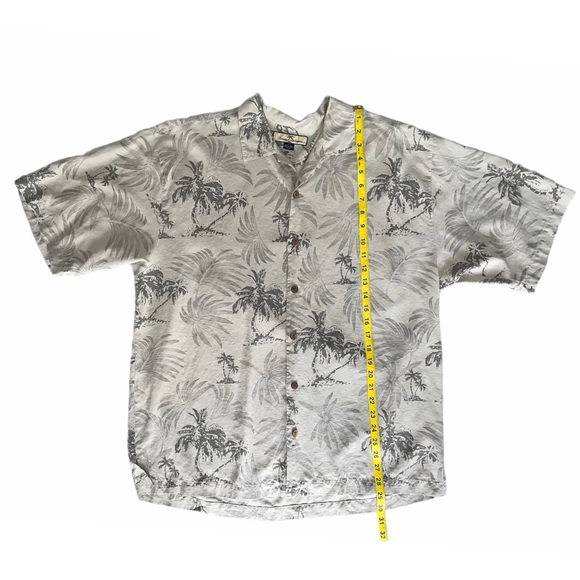 TOMMY BAHAMA Silk Button Down Size L - Picture 8 of 8